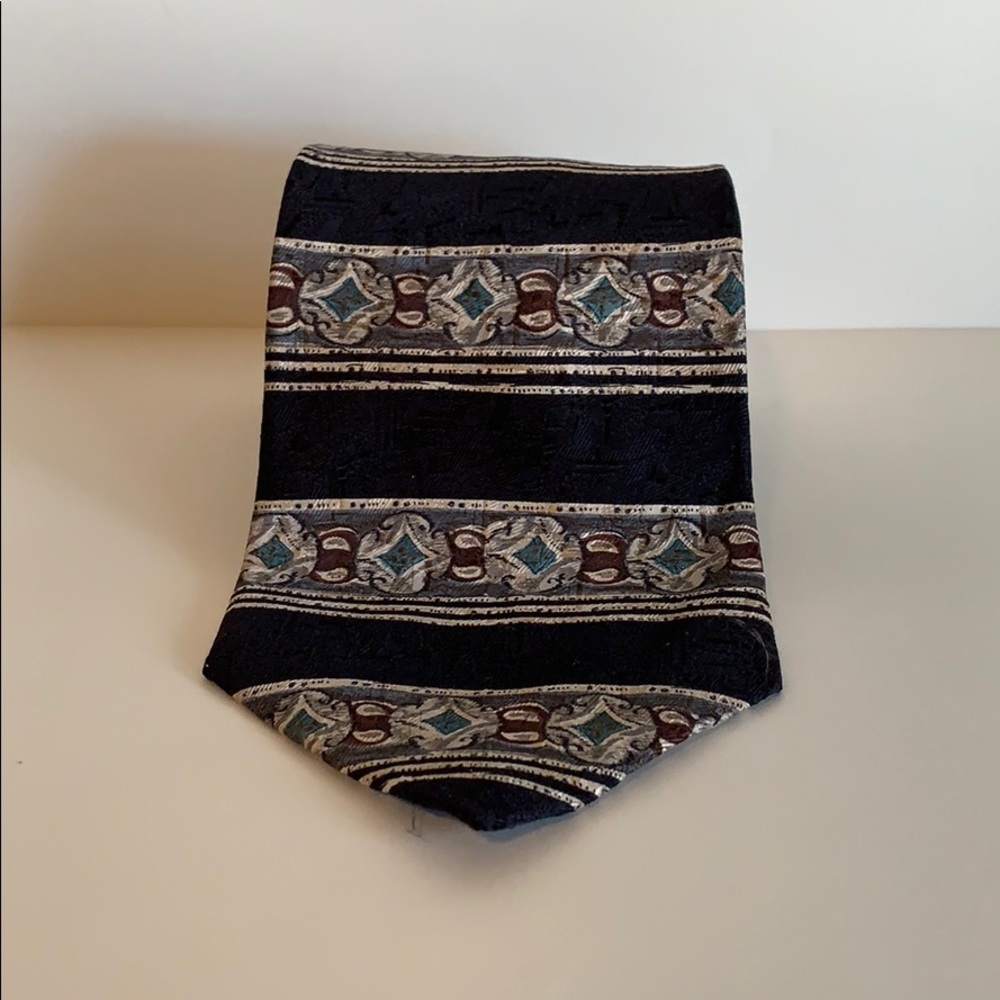 Claiborne Special Silk Men’s Necktie